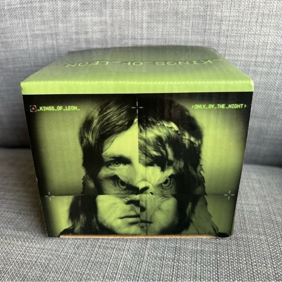 NIB Kings of Leon Smoking Gun Tours Standard Size Coffee Mug - Picture 4 of 5